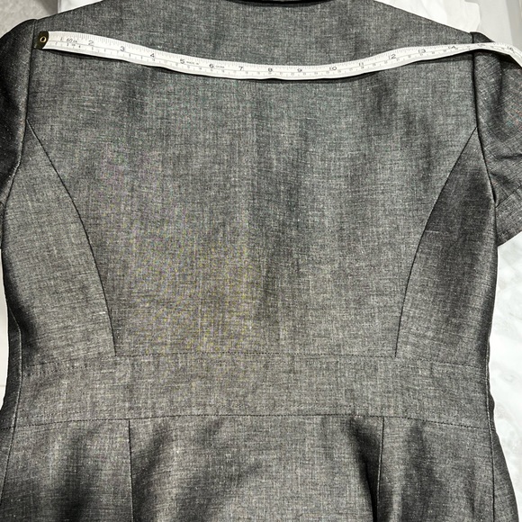 Fully lined Tahari 2 pcs summer suit (skirt and jacket) - Picture 8 of 10